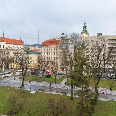 В Центрі Біля Ратуші Вулиця Площа Ринок 11 Lviv Luaran gambar