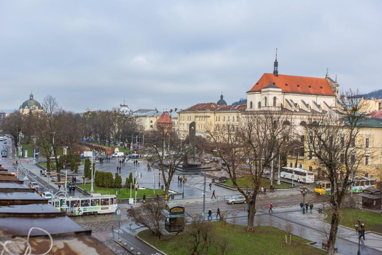 В Центрі Біля Ратуші Вулиця Площа Ринок 11 Lviv Luaran gambar